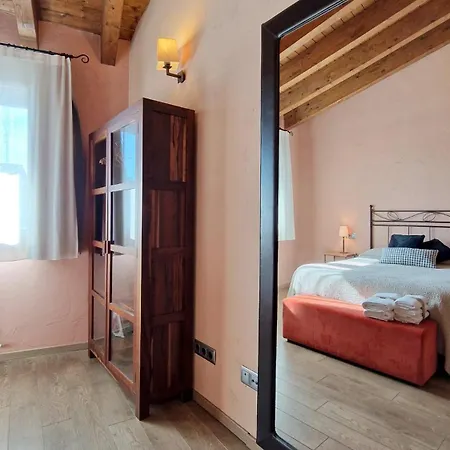 Country house Ca L'estamenya Perafita