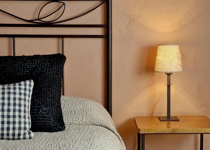 Ca L'estamenya Perafita